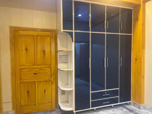 Rsheen inn Apartments - image 3