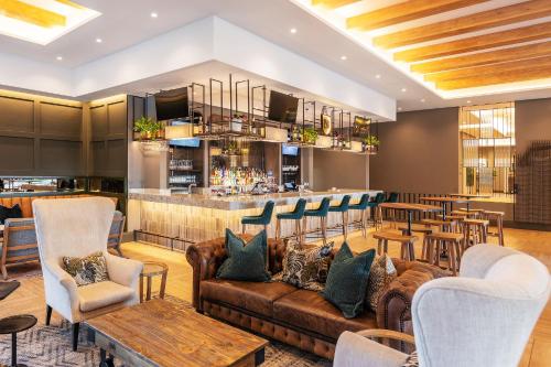 Pub/salon, Midgard Country Estate in Okahandja