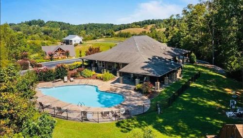 Sanctuary Retreat home - main image