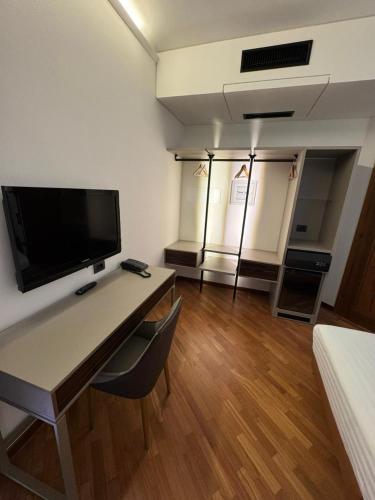 2 twin beds