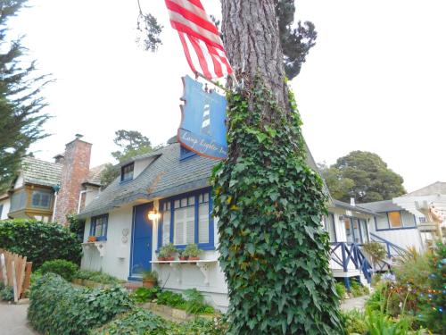 Lamp Lighter Inn and Sunset Suites – Carmel, CA