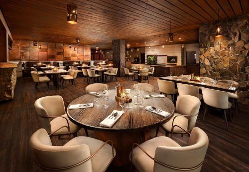 Restaurant, Hotel Tri Studnicky - Adult friendly in Demanovska Dolina
