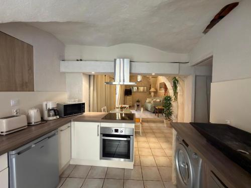 Appartement P2 à 4km D'UZÈS (Appartement P2 a 4km D'UZES) in Saint-Quentin-la-Poterie