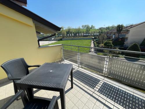 Apkārtne, La Perla Apartment in Grinzane Cavour