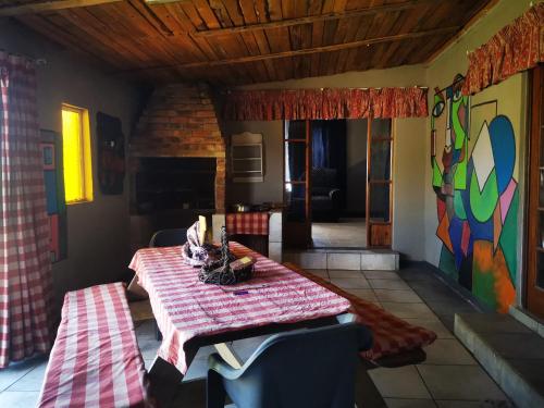 Wagonwheel family guest house