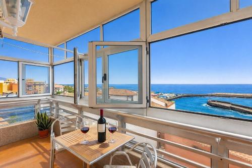 City apartment next to the Sea