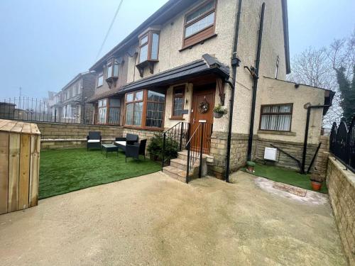 House Sleeps 9 with Garden and Parking gîte à louer City Primary Care Trust