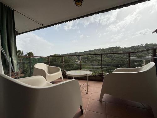 Apartamento con chimenea, terraza y acceso al pantano in Pelayos de la Presa