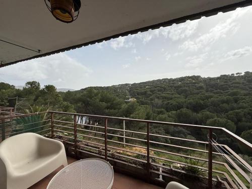 Apartamento con chimenea, terraza y acceso al pantano in Pelayos de la Presa
