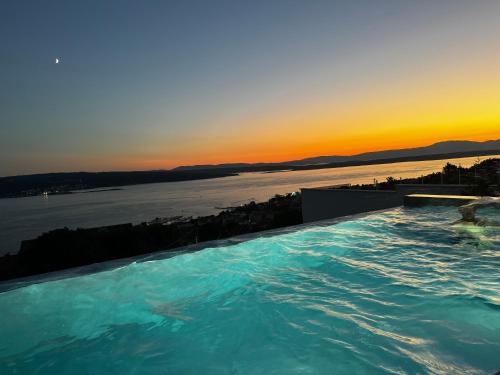 Luxury Sea View Villa – khách sạn tại Crikvenica