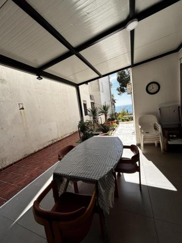 Inga Sea View Apartment with Free Parking