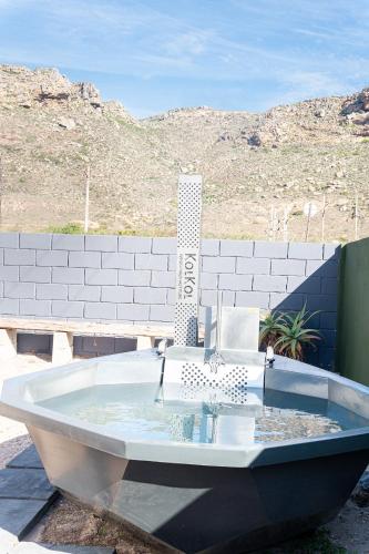 Whitehouse- Hot Tub in Leipoldtville