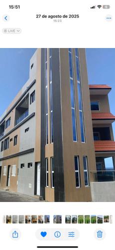 Hotel Pirâmide (Hotel Piramide) in Mosteiros