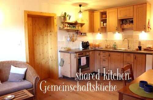 virtuve, Bio Archehof Zachhiesen - stay & relax in Seekirchen Am Wallersee