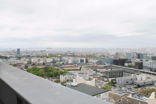 Apartment on the 31st floor with balcony in PARIS - image 7