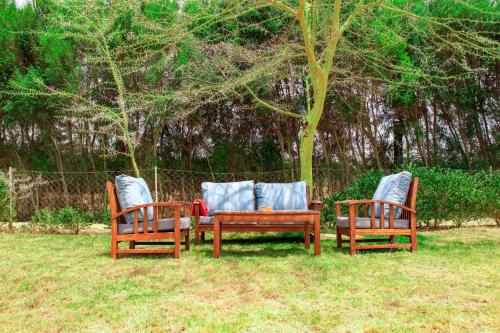 Holiday Home 10Mins to Ol Pejeta in Nanyuki - 2 Seperate Studios in 納紐基