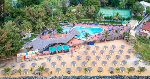 pludmale, Senegambia Beach Hotel in Western