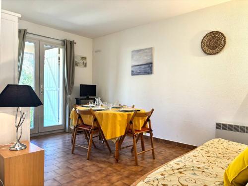 HYE680-A26 HYERES T3 REZ DE JARDIN 4 personnes - image 3