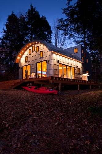 Lunahawasset on Damariscotta Lake in Jefferson (ME)