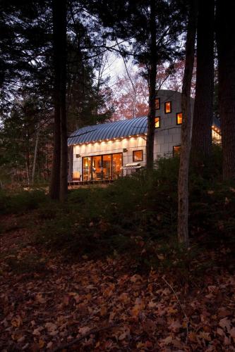 Lunahawasset on Damariscotta Lake in Jefferson (ME)