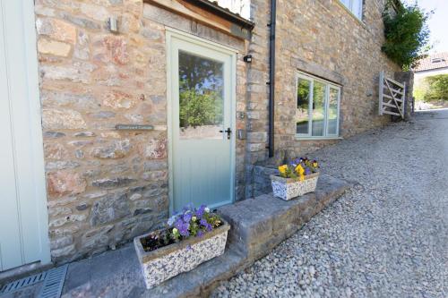 Iekārtas, 2 Bed in Upper Vobster oc-c39495 in Mells