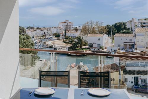 WELCS APTO 337 EMP con terraza y piscina compartida