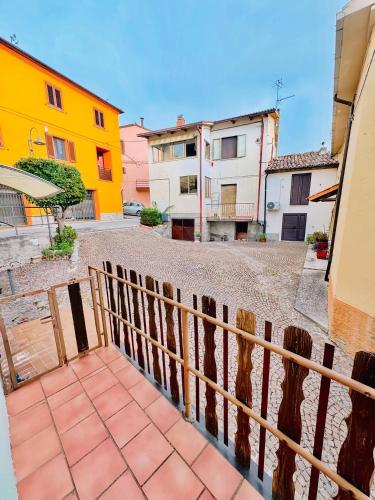 Nido Romantico Frontale Apiro con balcone in Apiro