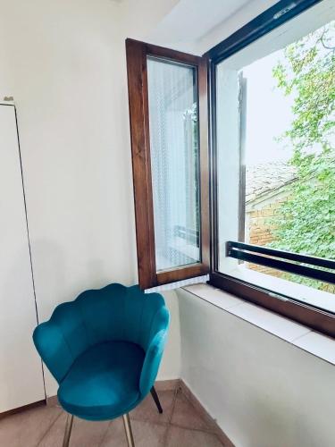 Nido Romantico Frontale Apiro con balcone in Apiro