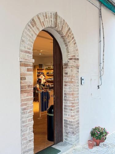 Nido Romantico Frontale Apiro con balcone in Apiro