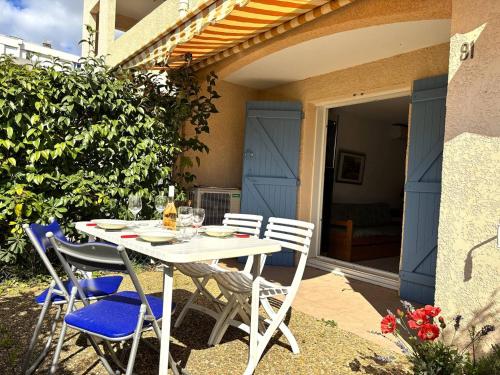LAL150-091 Appartement 2 pièces 4 couchages avec piscine commune à LA LONDE LES MAURES