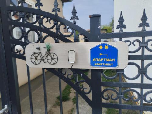 . Cyclo Apartment Pinki