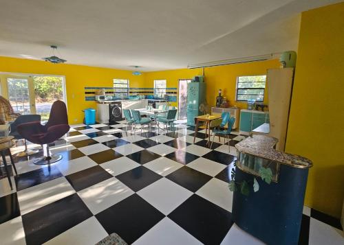 Facilities, Bluebeat House Exuma in Farmer's Hill
