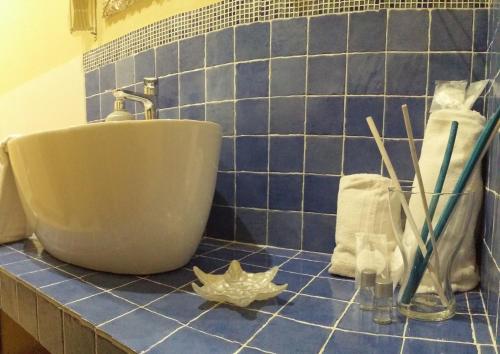 Quadruple Room with Private Bathroom image 1