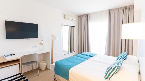 BLUESEA Costa Serena Room Type - Twin Room