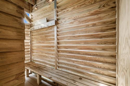 Flip Side Oasis Beach House - image 3