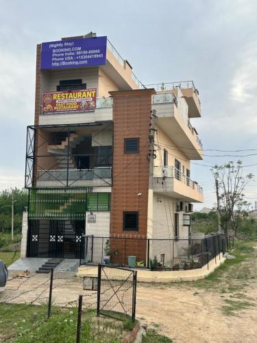 Army cuisine Dine in and LUXURY NIGHTLY STAY Kurali Punjab in Kurali