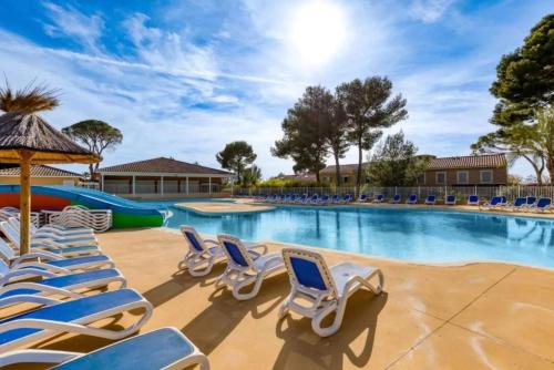 Maison cosy avec piscine partagée à Calvisson gîte à louer Congéniès