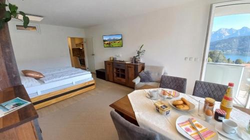 ANNA Seeblick Appartement, Haus Hänsel&Gretel am Ossiachersee, Hallenbad, Skiarena Gerlitzen in Bodensdorf