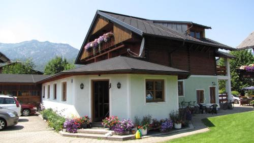 Exterior view, Pension Sydler in Bad Goisern