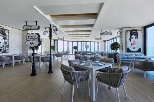 3br - PoolAccess - 7 MinstoDubai Mall - 2 KingBeds - image 12