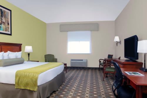 Best Western Plus Miami-Doral/Dolphin Mall - image 26