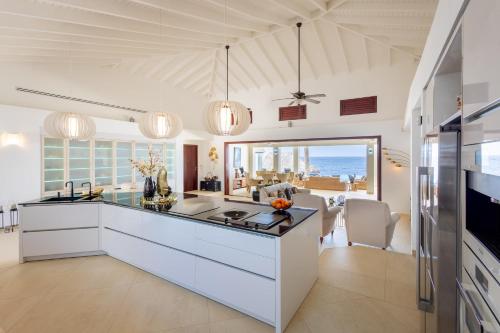 厨房, Villa Nostrum Casa di Mare 85 - Coral Estate in 威利布罗德