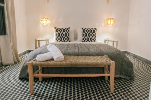 Private riad with swimming pool and breakfast included - image 4