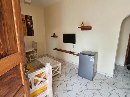 Orange apartments 3 in วาตามู