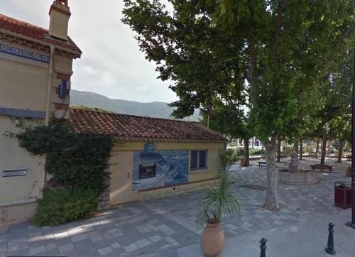 Alrededores, CE110-007 Appartement Studio 2 couchages CAVALIERE in Le Lavandou