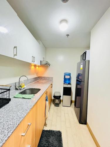 Exective Studio in 24th Floor of Manhattan Plaza in Santolan