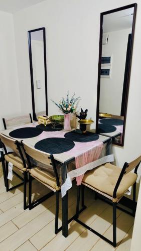 Exective Studio in 24th Floor of Manhattan Plaza in Santolan