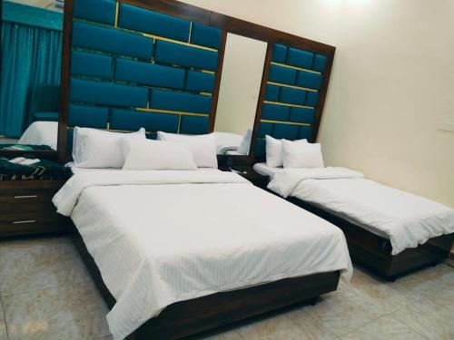 Karachi Rooms PECHS - Karachi