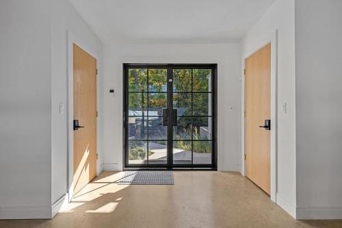 Michiana Shores Beach House in Michigan City, USA