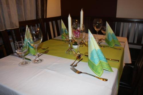 Restorāns, Pension Kirchenwirt in Niederaichbach